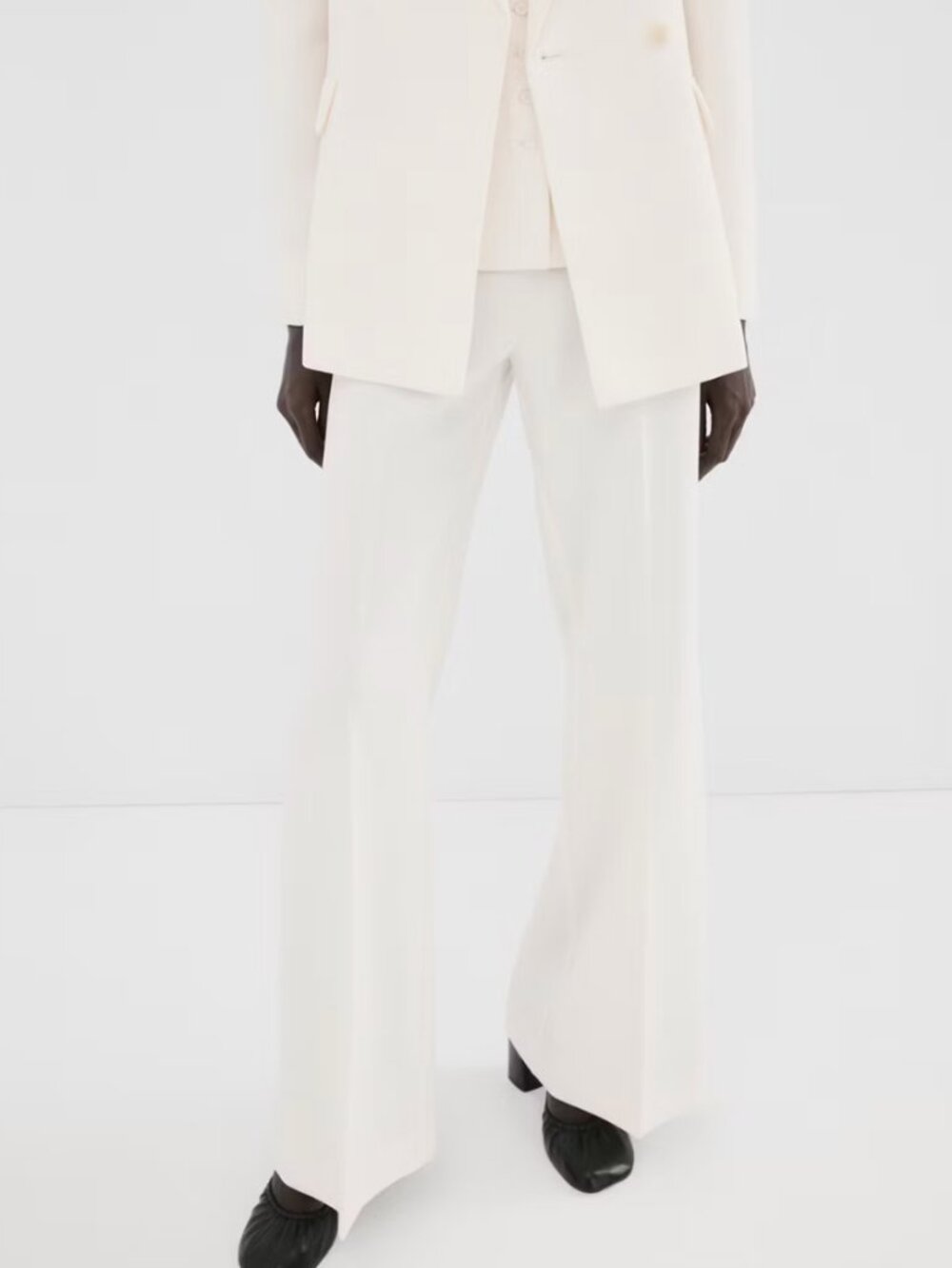 NWT - Mango - High-waist suits trousers in white